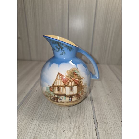 Vintage Falcon Ware THE TAVERN Pitcher Made In ENGLAND 1930's #5030 - Picture 1 of 12